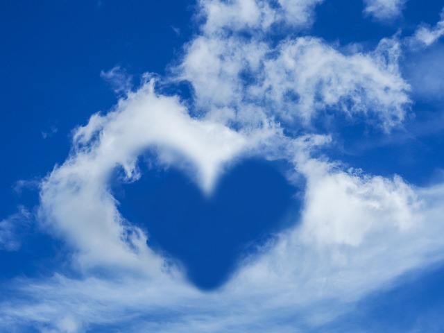 ciel-nuage-forme-cœur