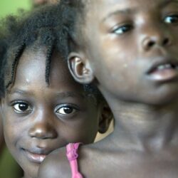 Petites filles africaines - Pour la bonne cause